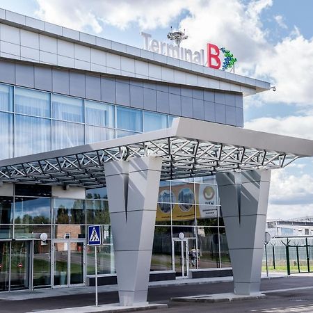 Terminal B Hotel キエフ エクステリア 写真